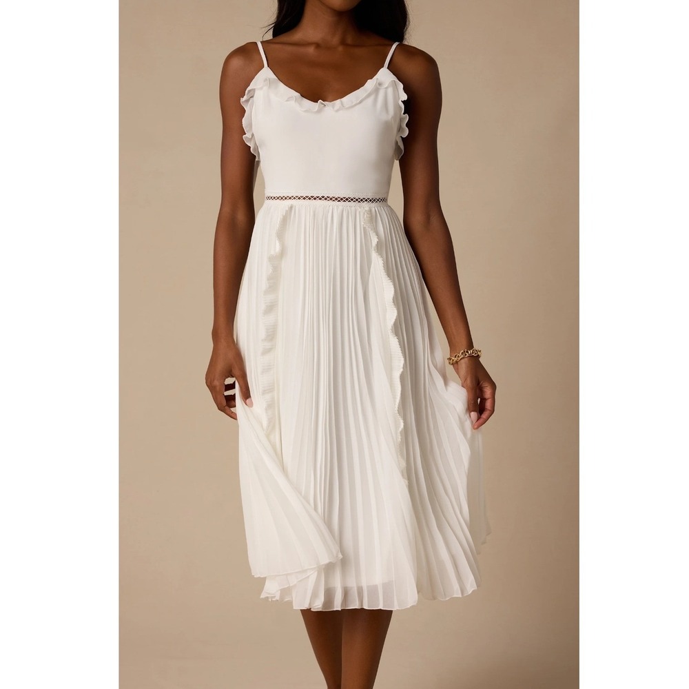 Lulus White Never a Dull Moment White Tie-Strap Pleated Midi Dress Size Medium